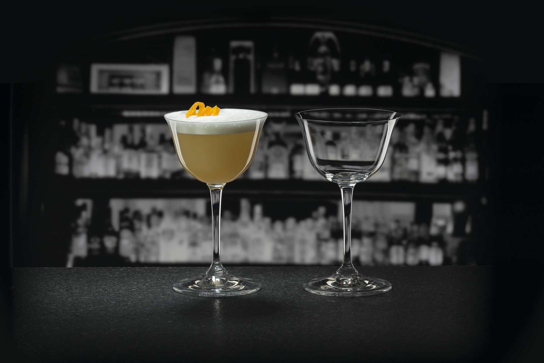0417-06_Sour-Glass_filled-unfilled_HG1