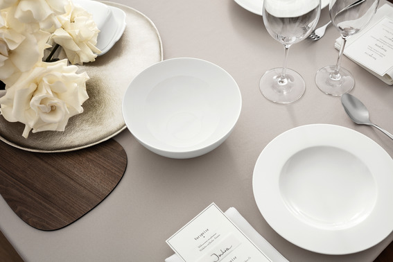 1044123180_Royal36xqn8lBdkITz